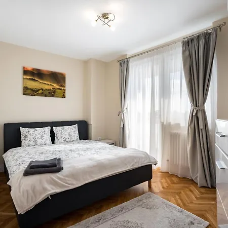 Apartment View With Private Balcony Bucharest