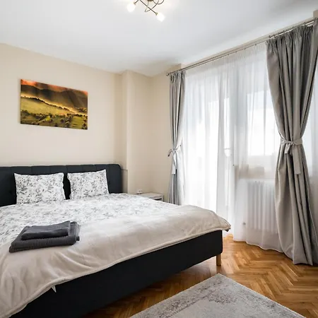 Apartment View With Private Balcony Bucharest