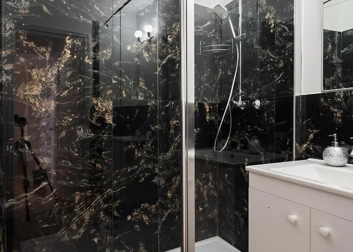 View With Private Balcony * Bucureşti