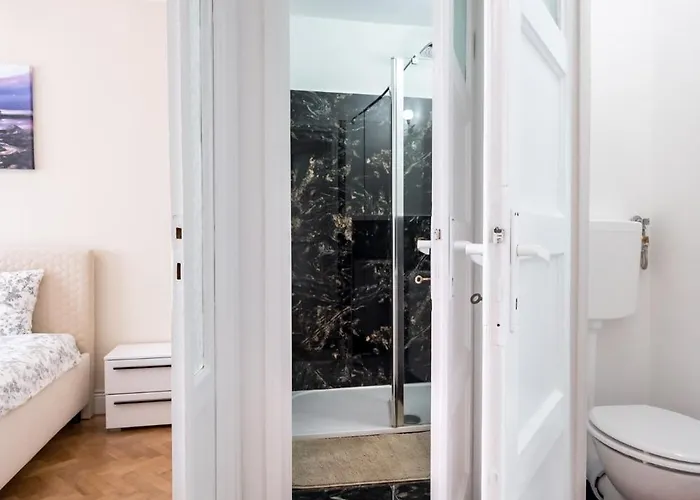 View With Private Balcony Apartment Bukarest