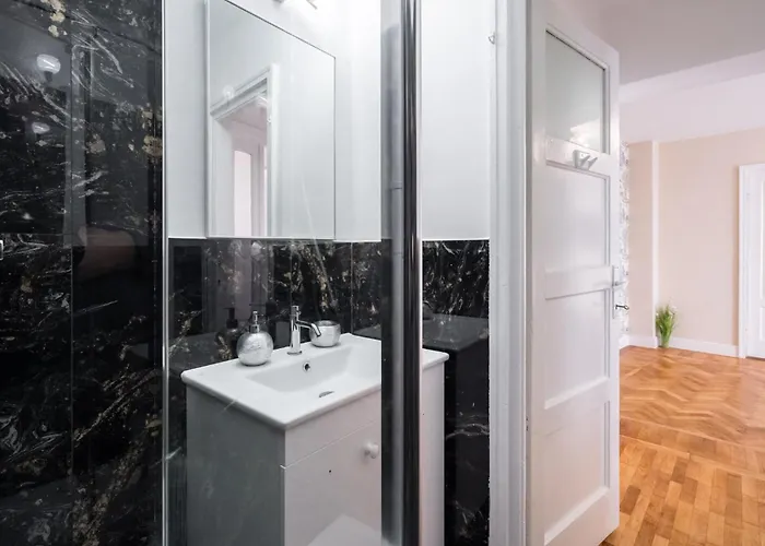 View With Private Balcony * Bukarest