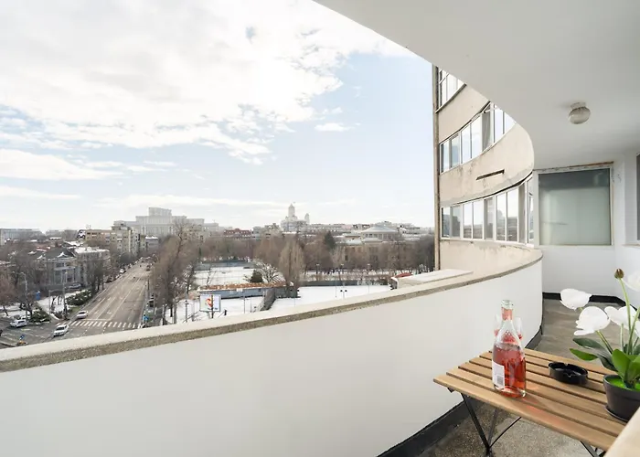 View With Private Balcony 부쿠레슈티